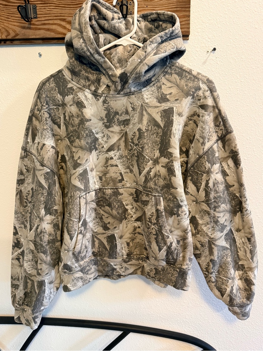 Hollister Men’s XS Baggy Cinch Fit Camo Hoodie Realtree Style Pullover